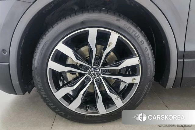 Volkswagen Tiguan L id 4276318 из Китая 21