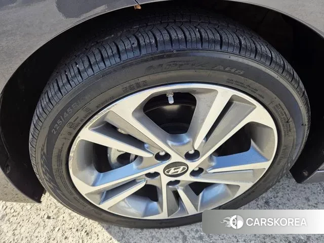 Hyundai Avante AD id 3568685 из Кореи 16