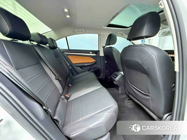 Volkswagen Bora id 4260225 из Китая 17