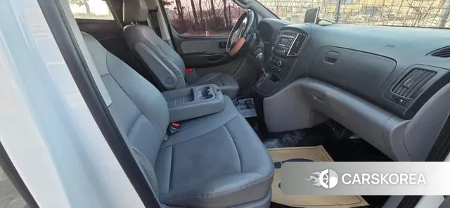 Hyundai The New Grand Starex id 3789303 из Кореи 17