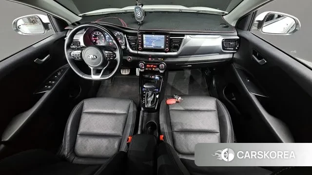 Kia Stonic id 3766624 из Кореи 17