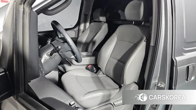 Hyundai The New Grand Starex id 3033553 из Кореи 17