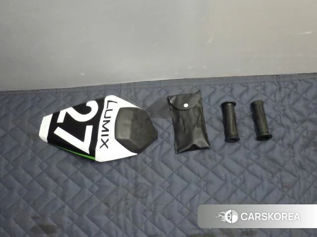 Kawasaki ZX-10R NINJA ABS id 4341372 из Японии 7