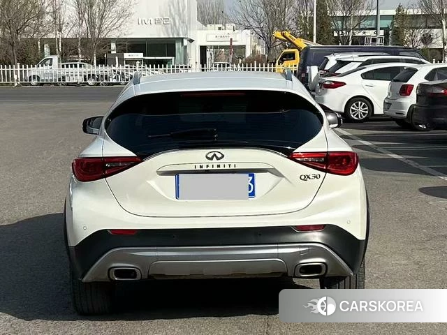 Infiniti QX30 id 3857991 из Китая 7