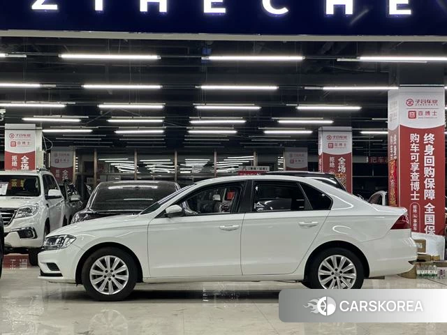 Volkswagen Bora id 4218220 из Китая 22
