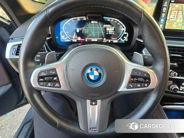 BMW 5 Series (G30) id 4929213 из Кореи 16