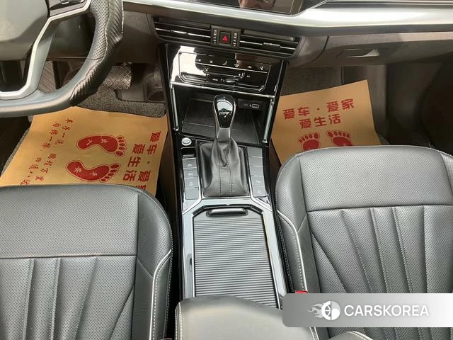 Volkswagen Passat id 4260302 из Китая 14