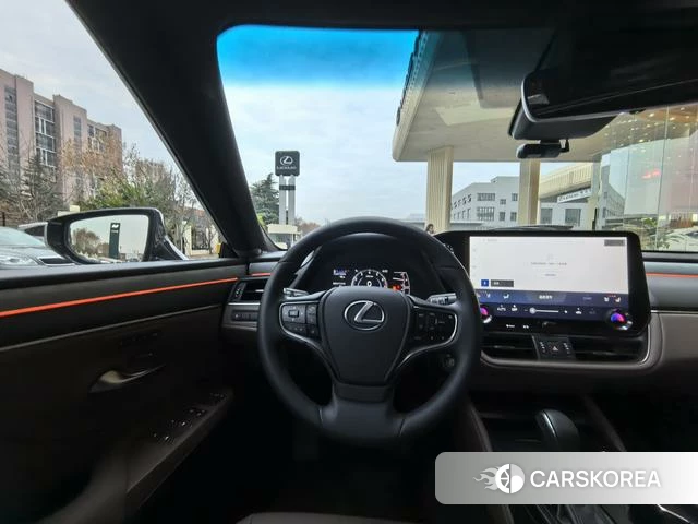 Lexus ES id 4277096 из Китая 14