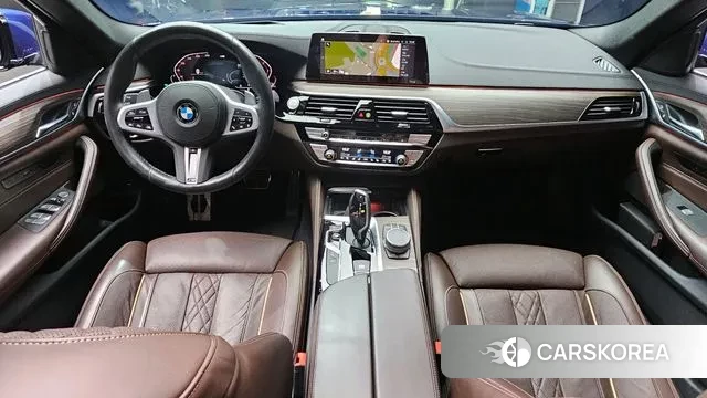 BMW 5 Series (G30) id 3044824 из Кореи 17