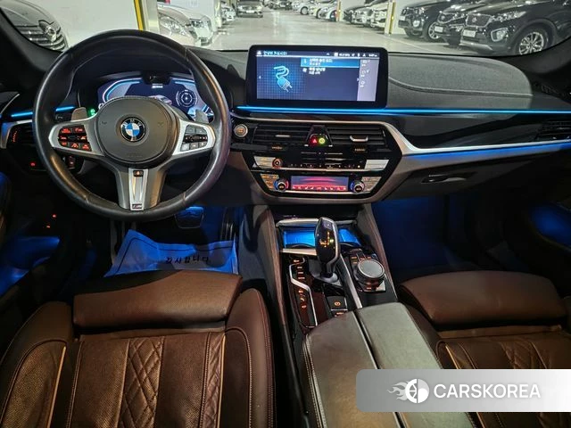 BMW 5 Series (G30) id 4409887 из Кореи 17
