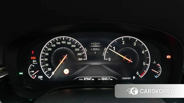 BMW 5 Series (G30) id 4856088 из Кореи 29