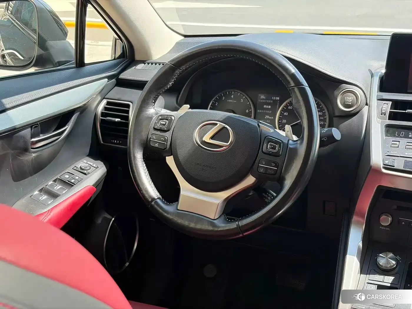 Lexus NX id 4685879 из Китая 16