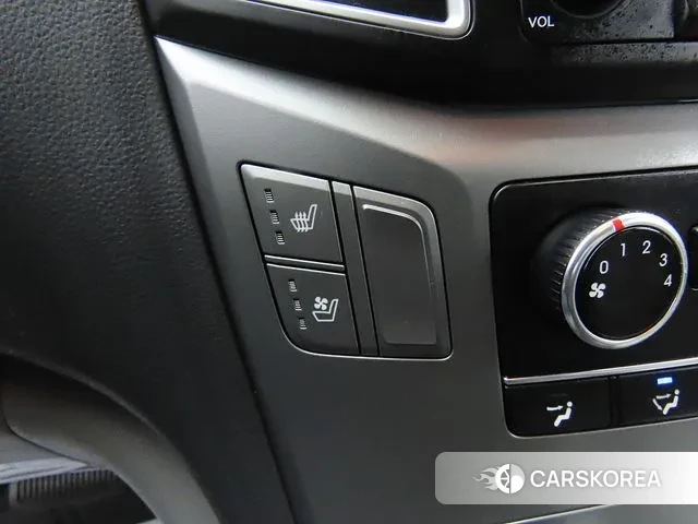 Hyundai The New Grand Starex id 3203645 из Кореи 17