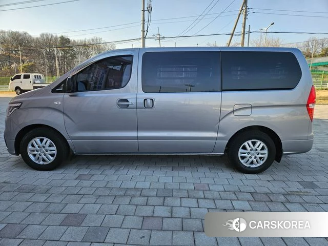 Hyundai The New Grand Starex id 3935989 из Кореи 17