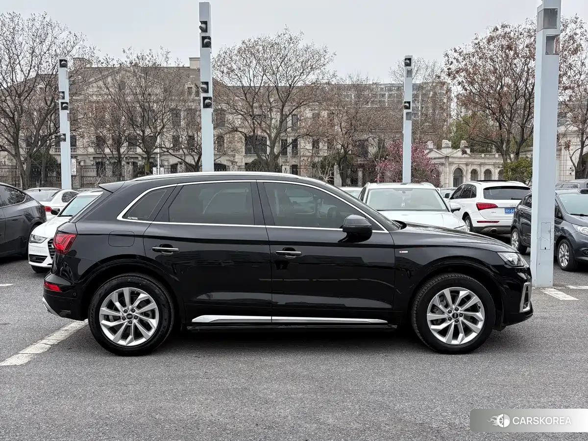 Audi Q5L id 4600824 из Китая 7