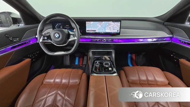 BMW 7 Series (G70) id 4343410 из Кореи 36