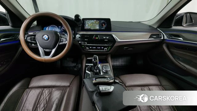 BMW 5 Series (G30) id 4620571 из Кореи 29