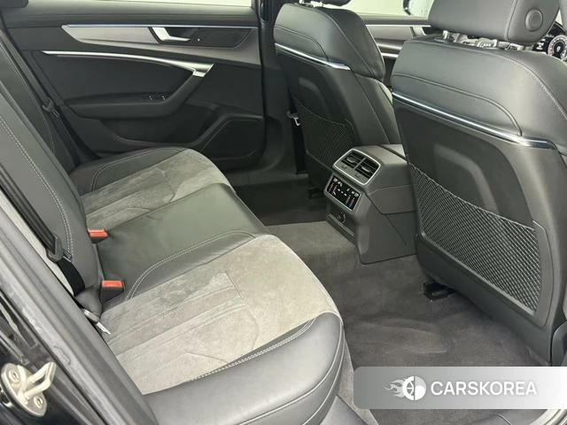 Audi A6L id 4353148 из Китая 12