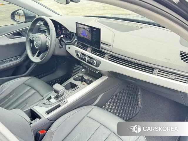 Audi A4L id 4276470 из Китая 15