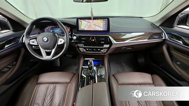 BMW 5 Series (G30) id 4343171 из Кореи 28