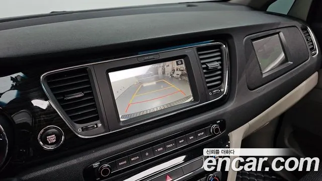 Kia The New Carnival id 2785031 из Кореи 17