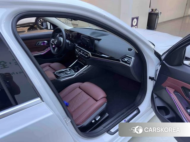 BMW 3 series id 4335975 из Китая 17