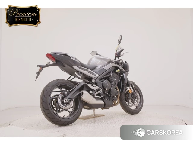 Triumph STREET TRIPLE R 2024 из Японии, фото 5