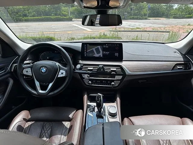 BMW 5 Series (G30) id 2890993 из Кореи 17