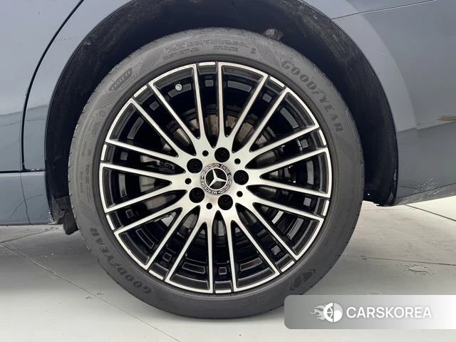 Mercedes-Benz Class C id 4290368 из Китая 25
