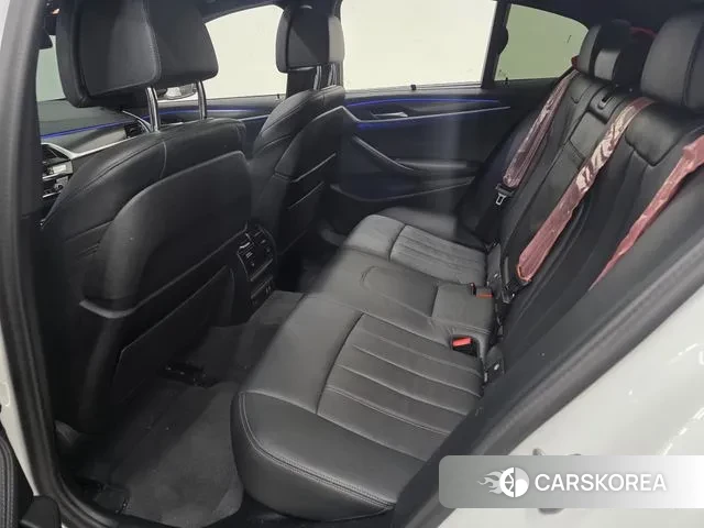 BMW 5 Series (G30) id 3670313 из Кореи 7