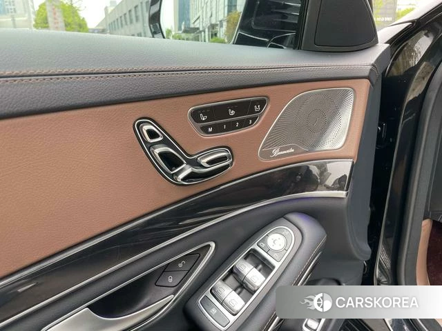 Mercedes-Benz S-class id 4209665 из Китая 21