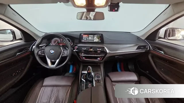 BMW 5 Series (G30) id 3543749 из Кореи 17