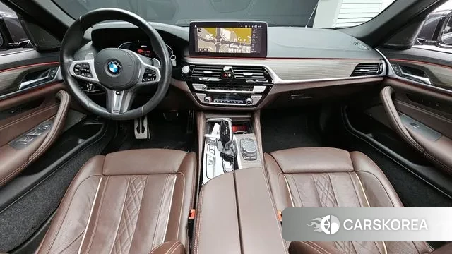 BMW 5 Series (G30) id 3741589 из Кореи 17