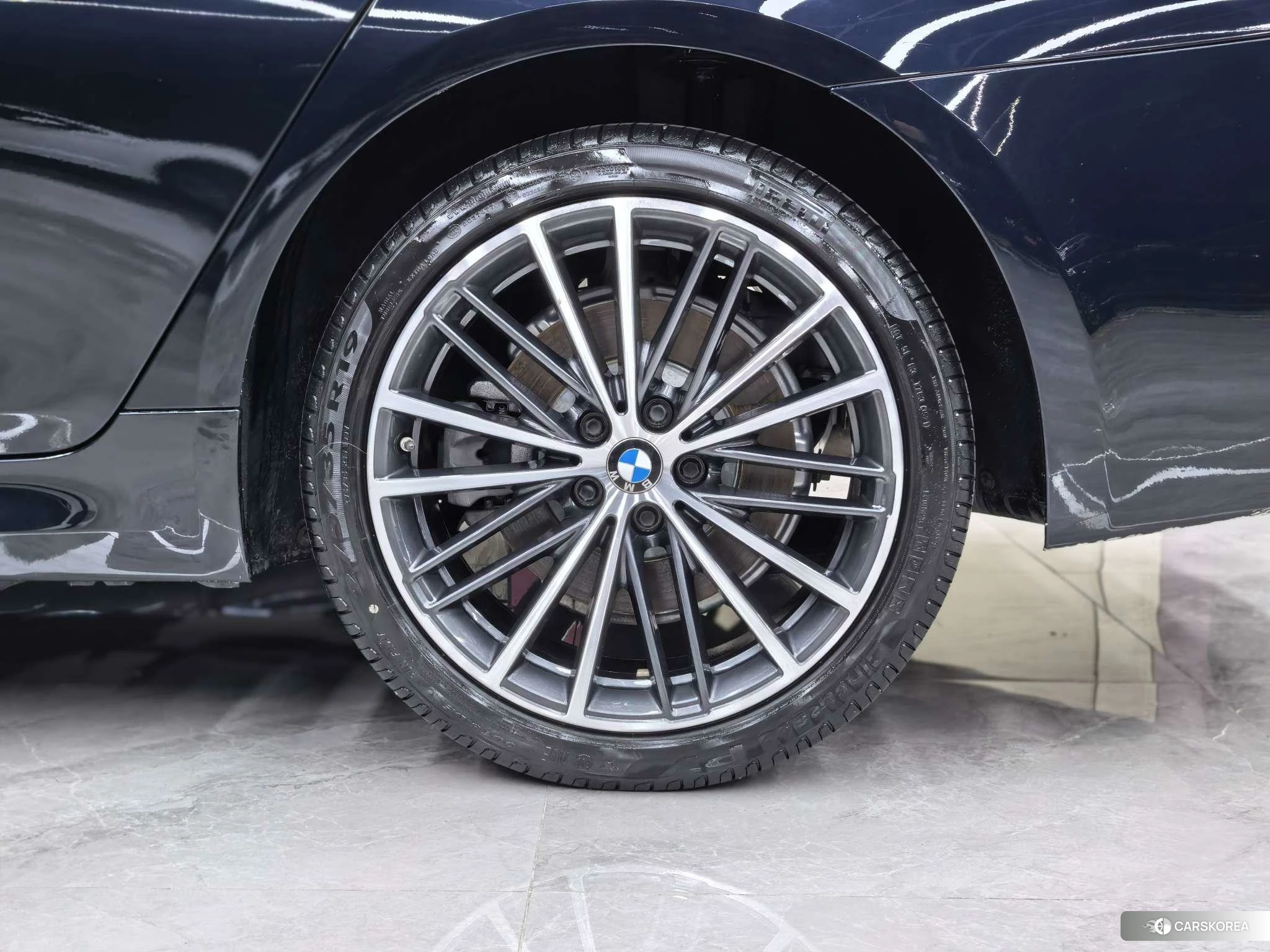 BMW 5 series id 4440264 из Китая 35