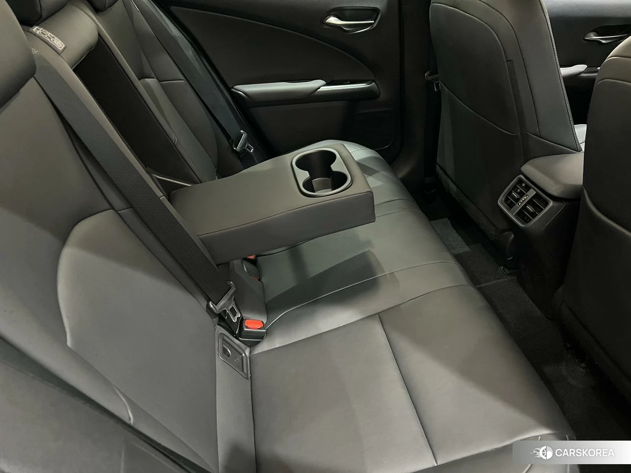 Lexus UX id 4454691 из Китая 14