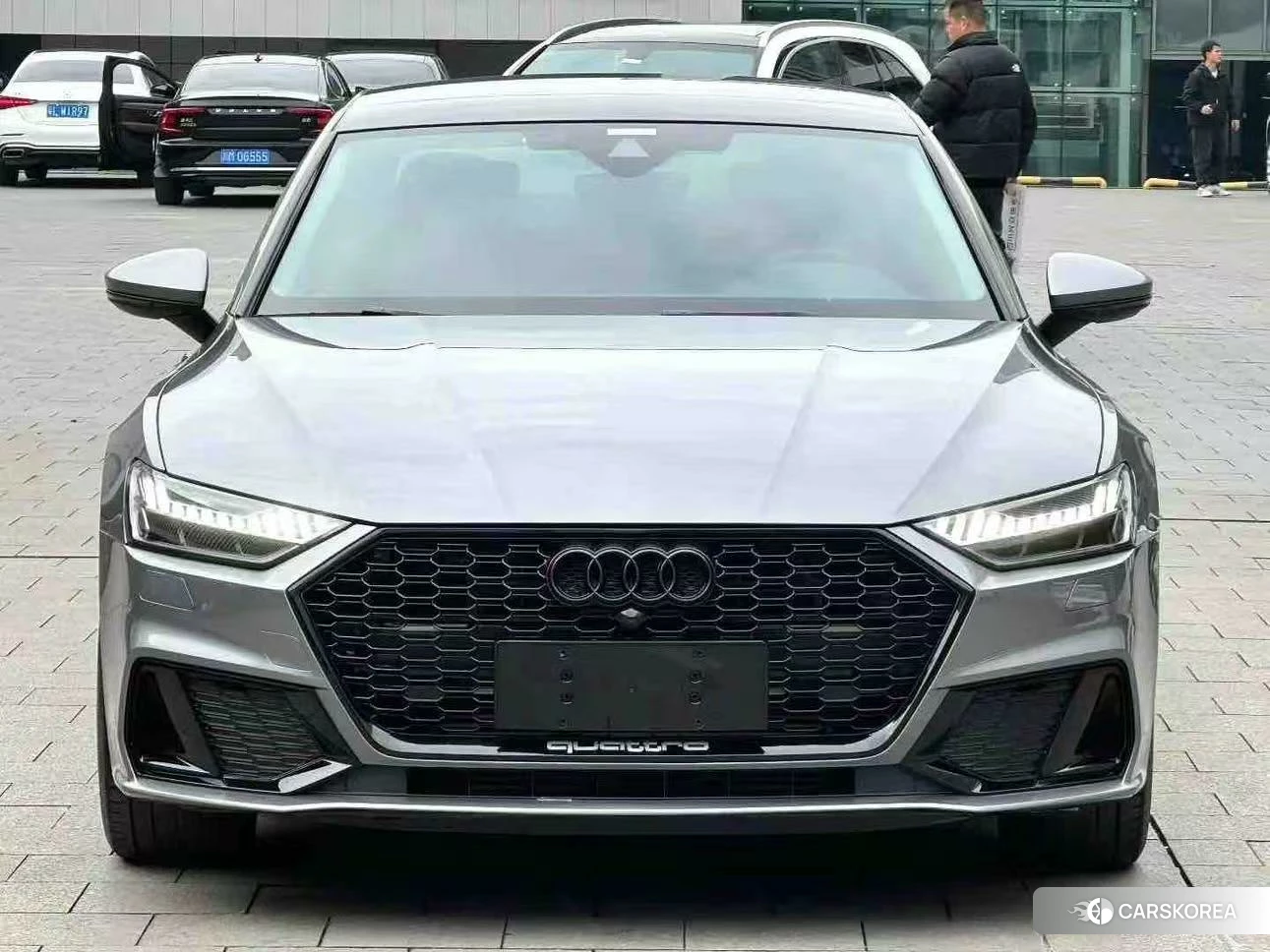Audi A7L id 4498676 из Китая 10