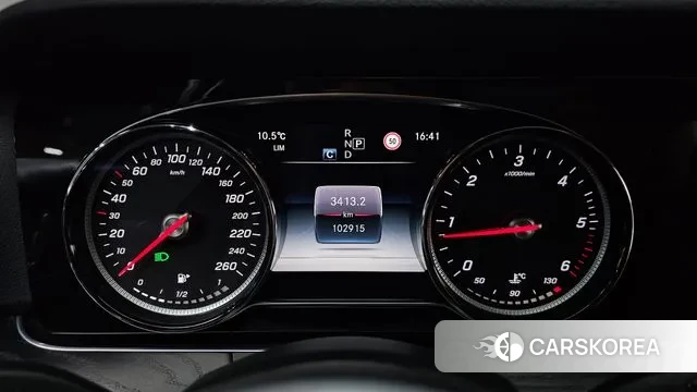 Mercedes-Benz E-Class W213 id 3434299 из Кореи 17