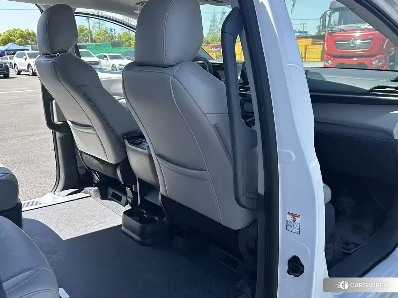 Toyota Sienna id 4600519 из Китая 18