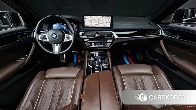 BMW 5 Series (G30) id 3453537 из Кореи 17