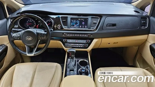 Kia The New Carnival id 2860614 из Кореи 17