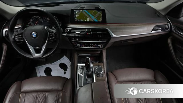 BMW 5 Series (G30) id 3861715 из Кореи 17