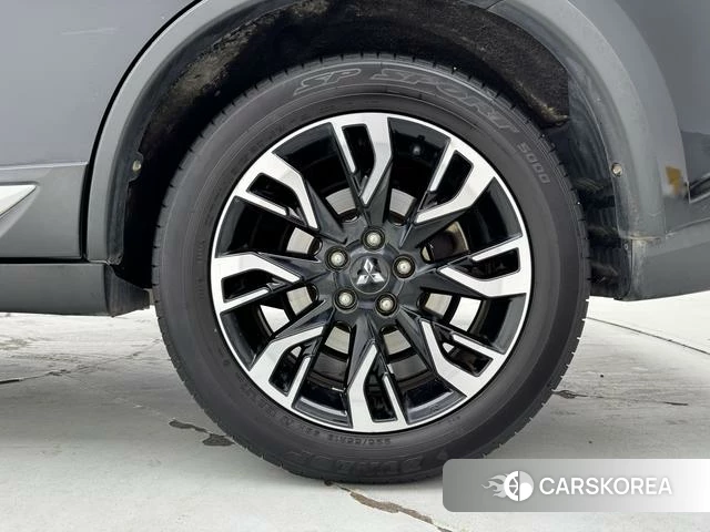 Mitsubishi  Outlander id 4253610 из Китая 25
