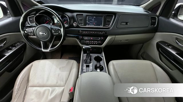 Kia The New Carnival id 3801602 из Кореи 17