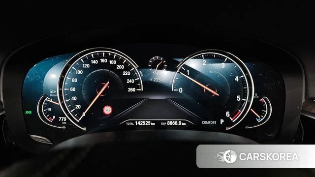 BMW 5 Series (G30) id 4776353 из Кореи 29