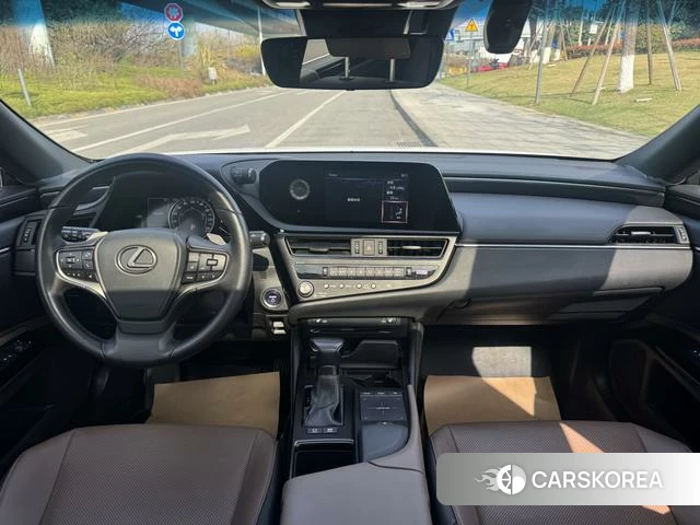 Lexus ES id 4260922 из Китая 9