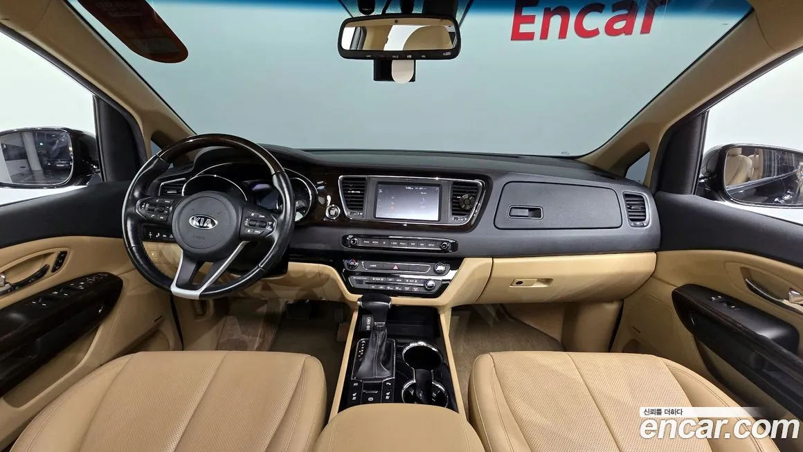 Kia The New Carnival id 2148990 из Кореи 17