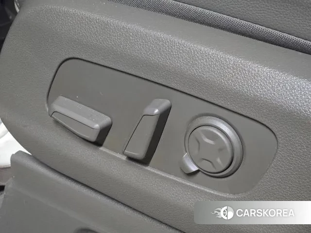 Kia The New Carnival 4th Generation id 3442048 из Кореи 17