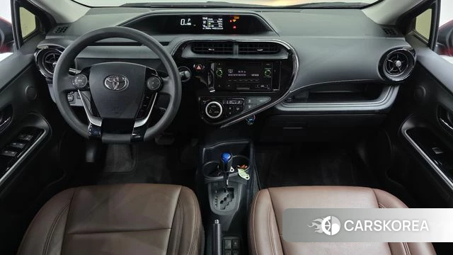 Toyota Prius C id 4464799 из Кореи 17