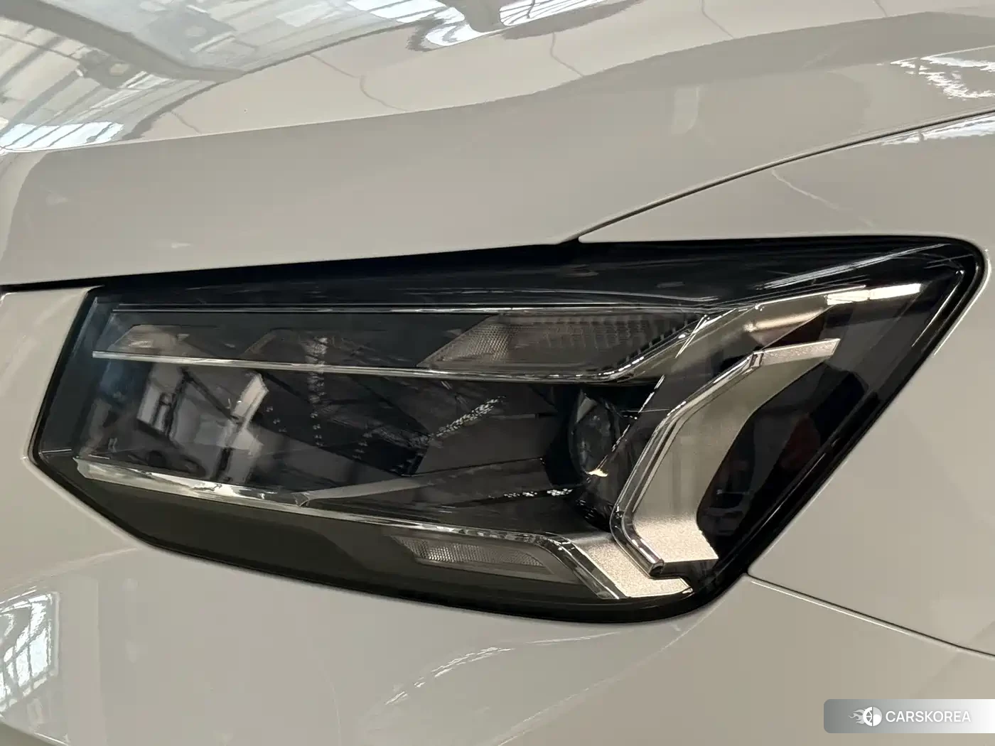 Audi Q2L id 4654960 из Китая 12