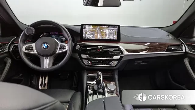 BMW 5 Series (G30) id 3003151 из Кореи 17